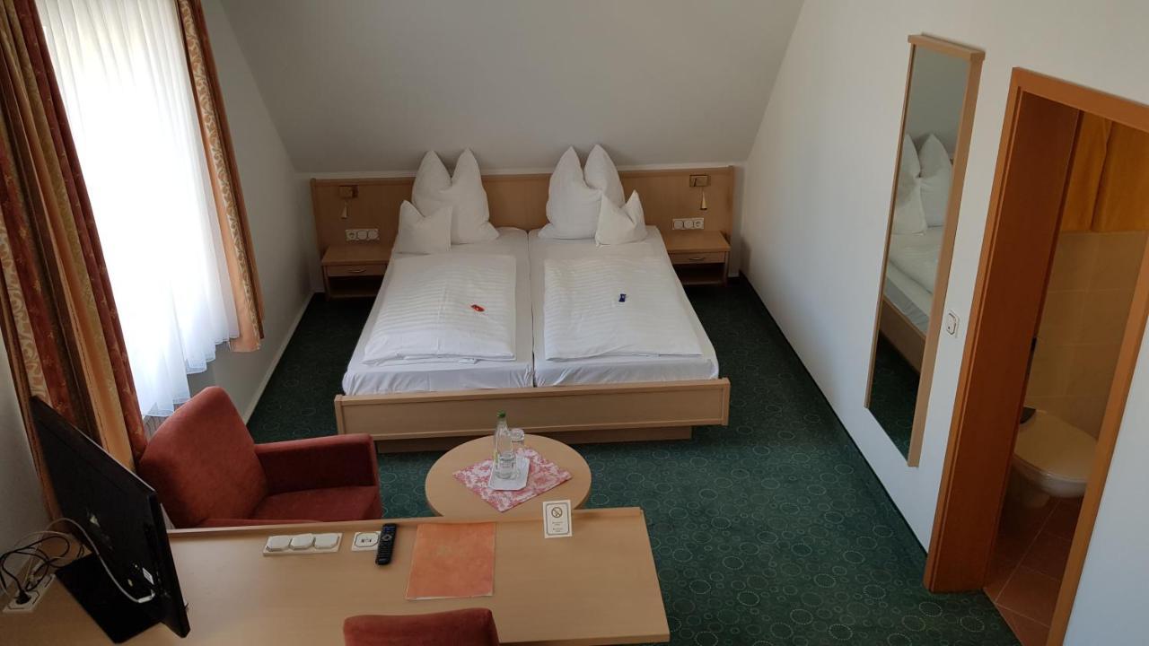אייכאך Hotel Gasthof Specht מראה חיצוני תמונה